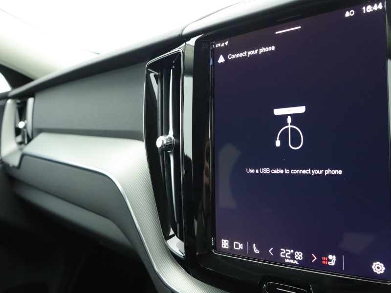 Used Volvo XC60 2023 for sale - 76981331: Photo 57