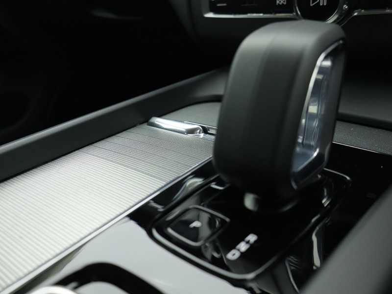 Used Volvo XC60 2023 for sale - 76981331: Photo 60