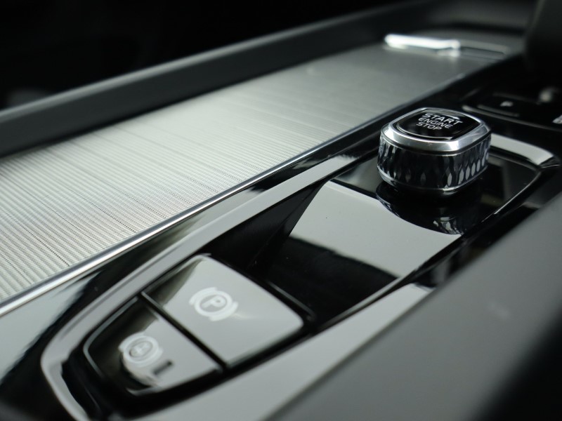 Used Volvo XC60 2023 for sale - 76981331: Photo 61