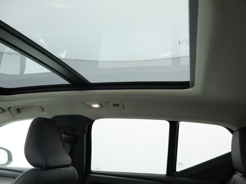 Used Volvo XC40 2025 for sale - 76981824: Photo 16