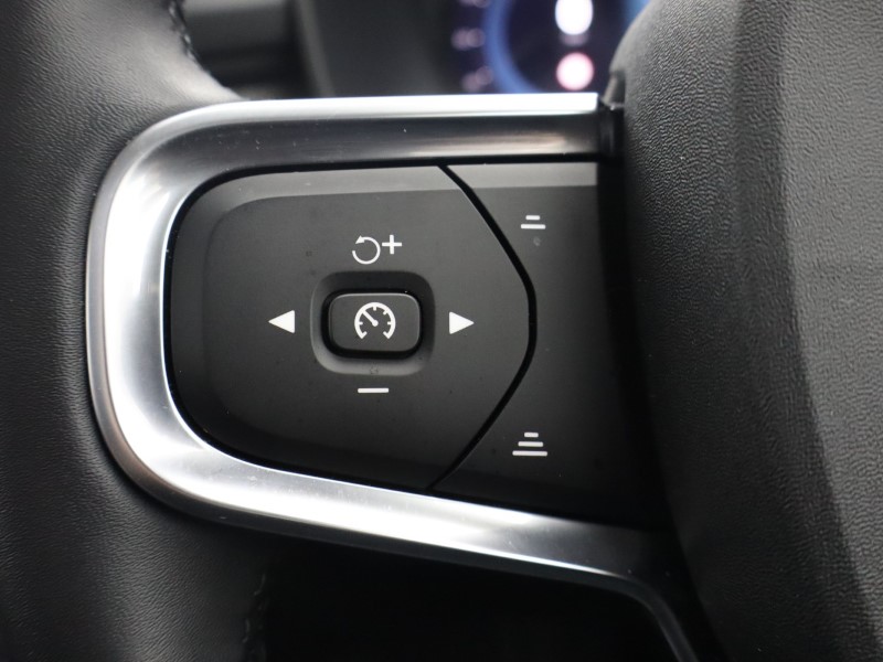 Used Volvo XC40 2025 for sale - 76981824: Photo 37