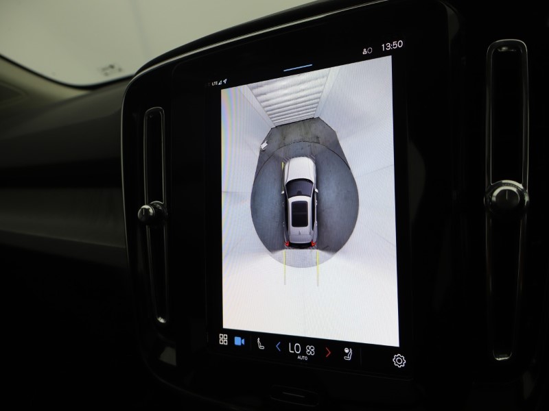 Used Volvo XC40 2025 for sale - 76981824: Photo 42