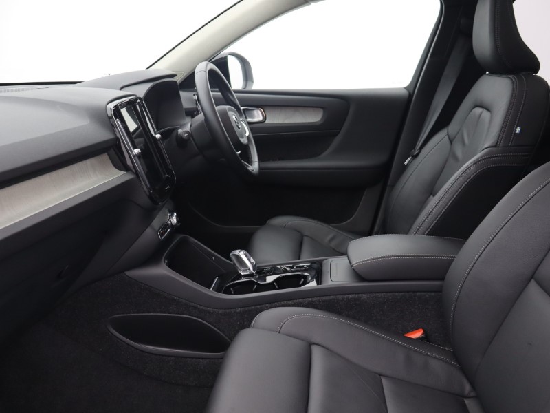 Used Volvo XC40 2025 for sale - 76981824: Photo 5