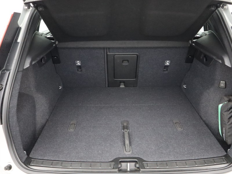 Used Volvo XC40 2023 for sale - 76981392: Photo 27