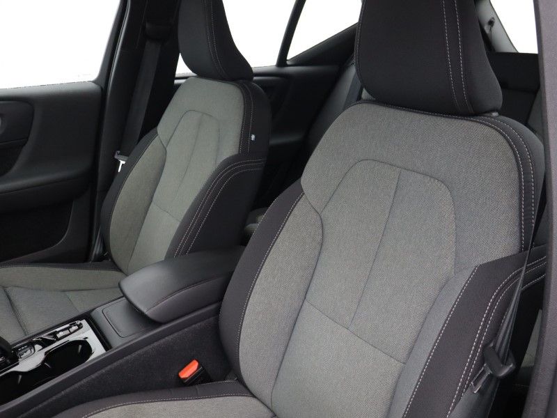 Used Volvo XC40 2023 for sale - 76981392: Photo 38