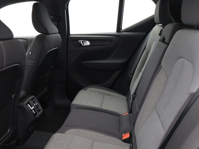 Used Volvo XC40 2023 for sale - 76981392: Photo 7