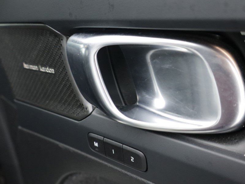 Used Volvo XC40 2023 for sale - 77077071: Photo 30