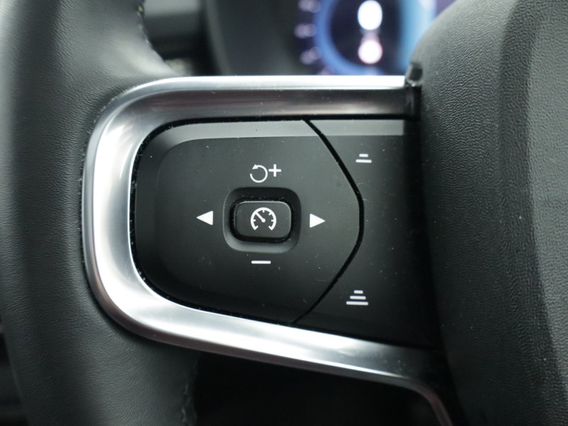 Used Volvo XC40 2023 for sale - 77077071: Photo 44