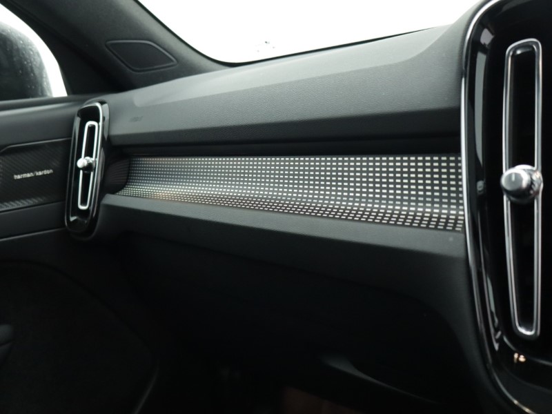 Used Volvo XC40 2023 for sale - 77077071: Photo 57