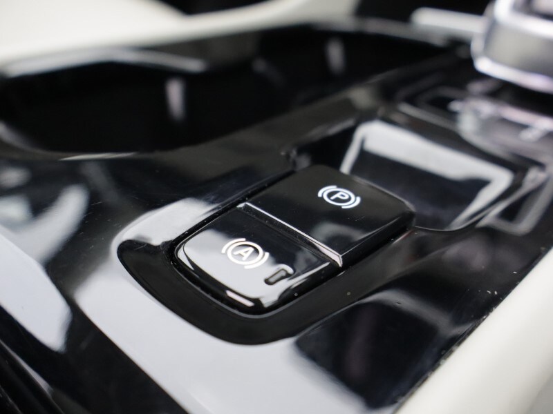 Used Volvo XC40 2022 for sale - 77607073: Photo 64