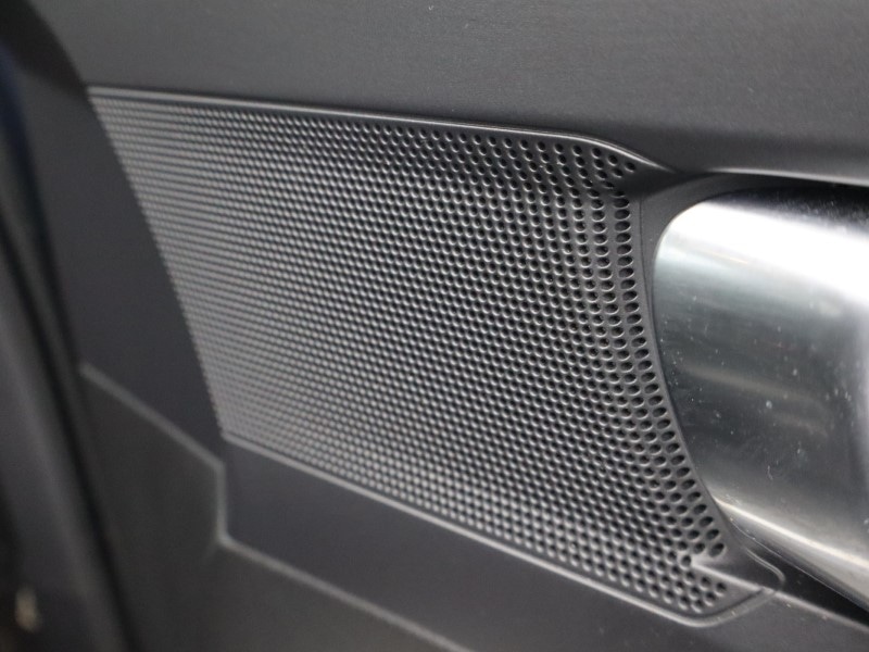 Used Volvo XC40 2022 for sale - 76980857: Photo 17