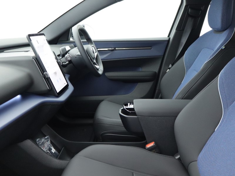 Used Volvo EX30 2025 for sale - 76981145: Photo 4