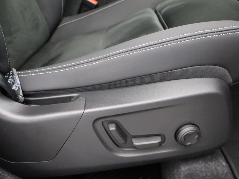 Used Volvo XC40 2025 for sale - 76981080: Photo 22