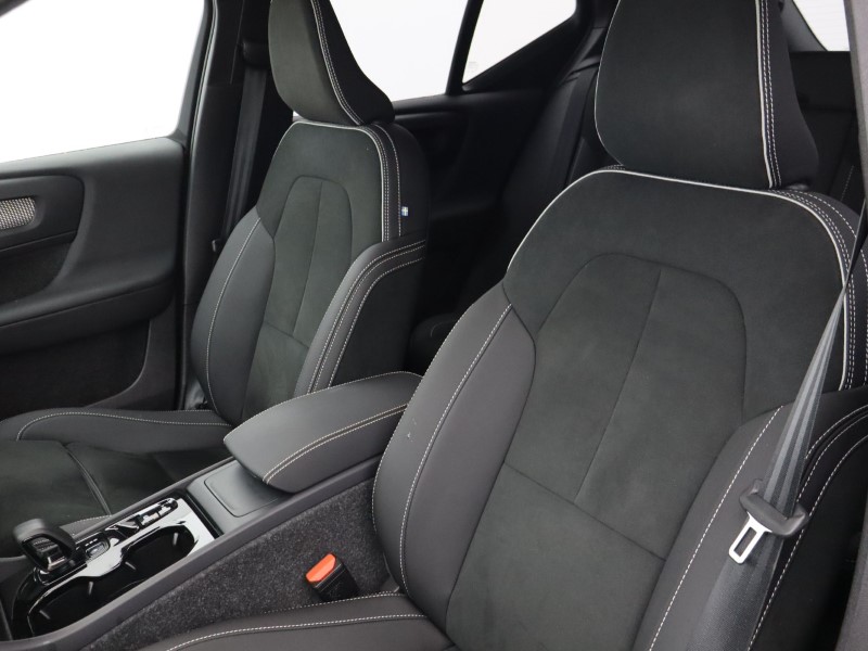 Used Volvo XC40 2025 for sale - 76981080: Photo 26