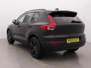Used Volvo XC40 2025 for sale - 76981080: Photo