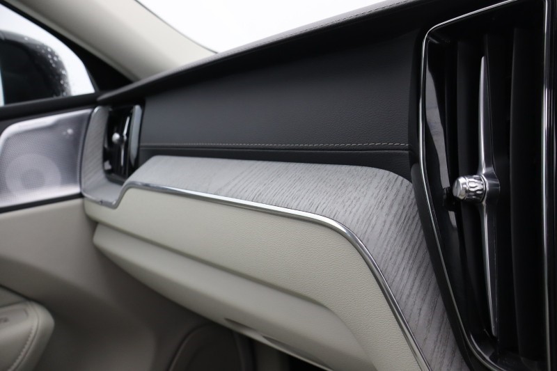 Used Volvo XC60 2025 for sale - 77406449: Photo 64