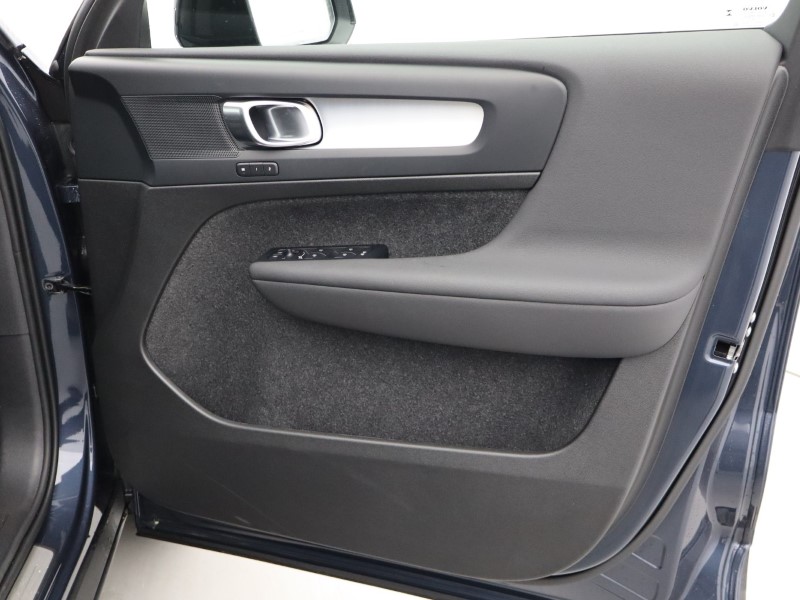 Used Volvo XC40 2025 for sale - 76981309: Photo 16