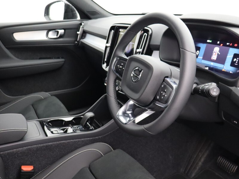 Used Volvo XC40 2025 for sale - 76981309: Photo 25