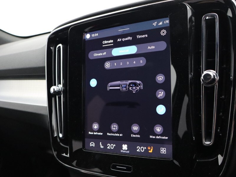 Used Volvo XC40 2025 for sale - 76981309: Photo 43