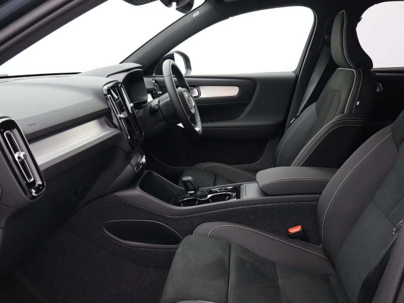 Used Volvo XC40 2025 for sale - 76981309: Photo 5