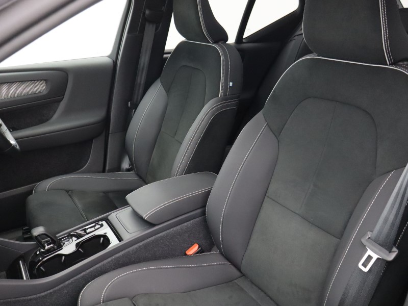 Used Volvo XC40 2023 for sale - 76981048: Photo 25