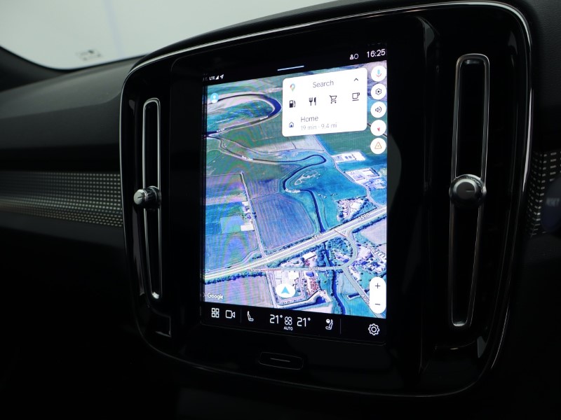 Used Volvo XC40 2023 for sale - 76981048: Photo 40