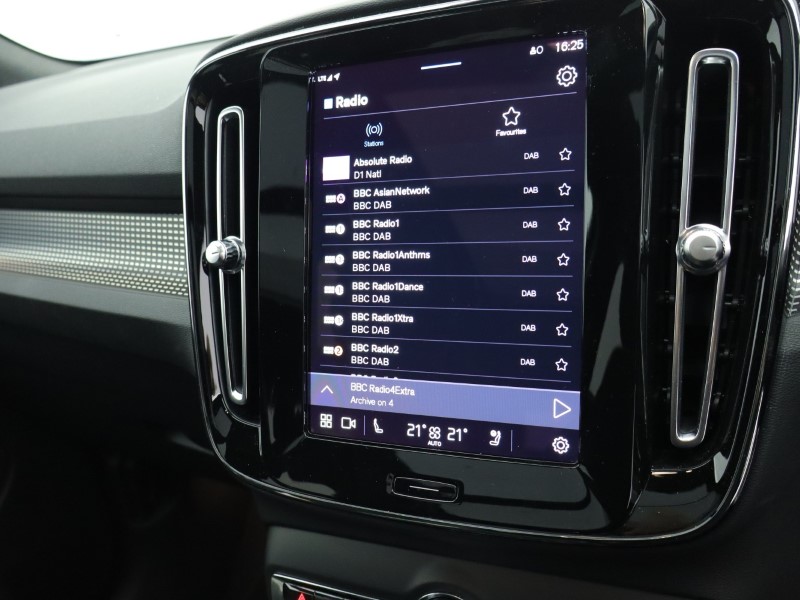 Used Volvo XC40 2023 for sale - 76981048: Photo 42