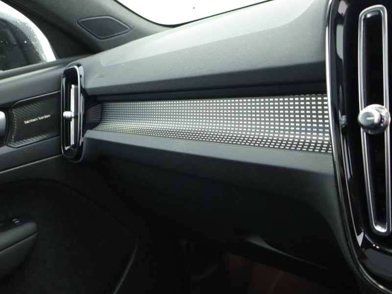 Used Volvo XC40 2023 for sale - 76981048: Photo 47