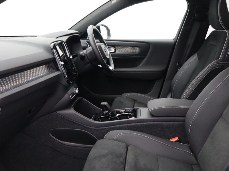 Used Volvo XC40 2023 for sale - 76981048: Photo 5