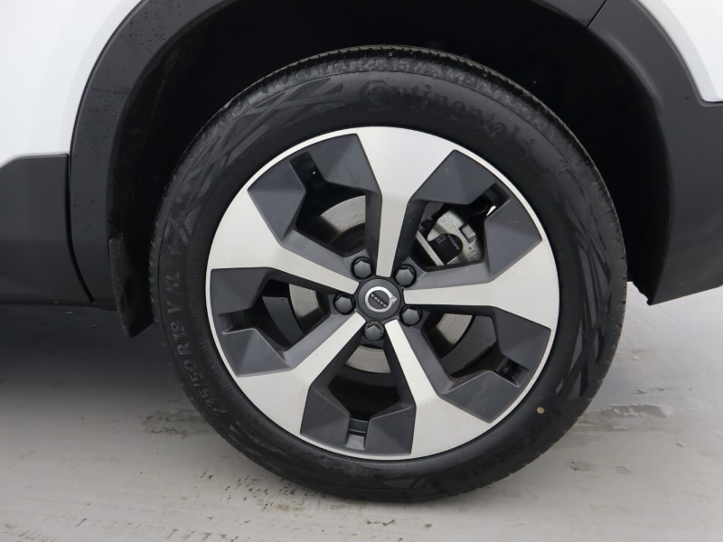 Used Volvo XC40 2025 for sale - 76980949: Photo 12