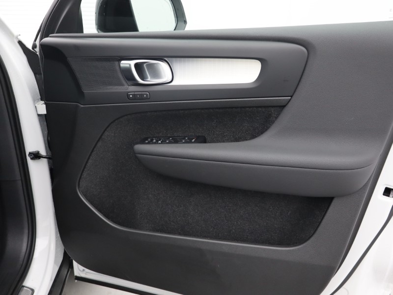 Used Volvo XC40 2025 for sale - 76980949: Photo 16