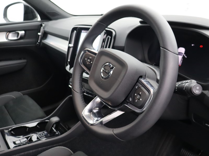 Used Volvo XC40 2025 for sale - 76980949: Photo 21