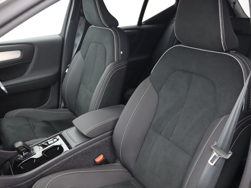 Used Volvo XC40 2025 for sale - 76980949: Photo 25