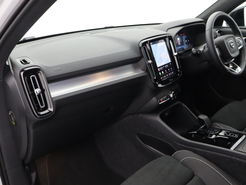 Used Volvo XC40 2025 for sale - 76980949: Photo 26