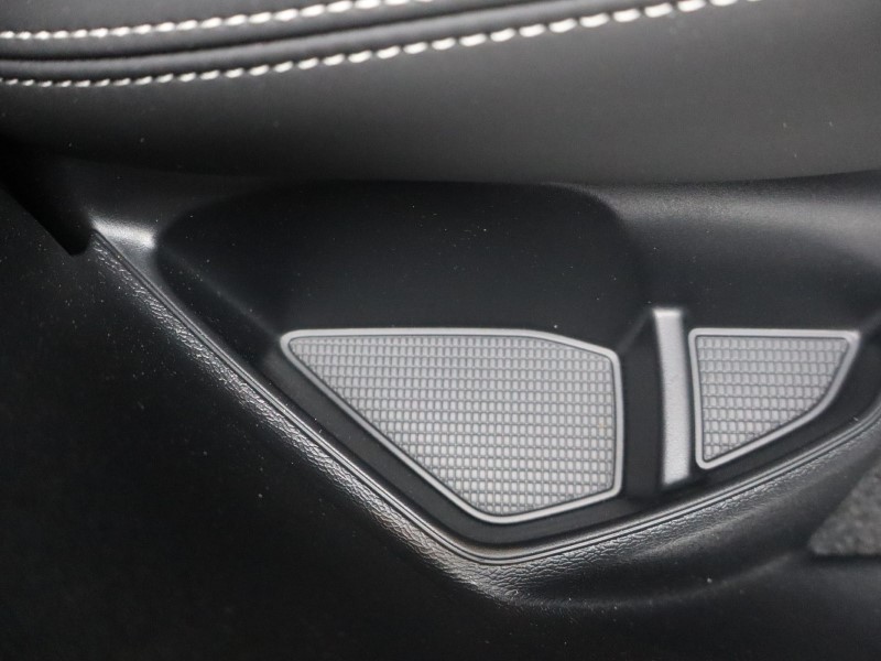 Used Volvo XC40 2025 for sale - 76980949: Photo 28