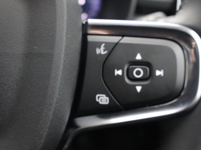 Used Volvo XC40 2025 for sale - 76980949: Photo 36