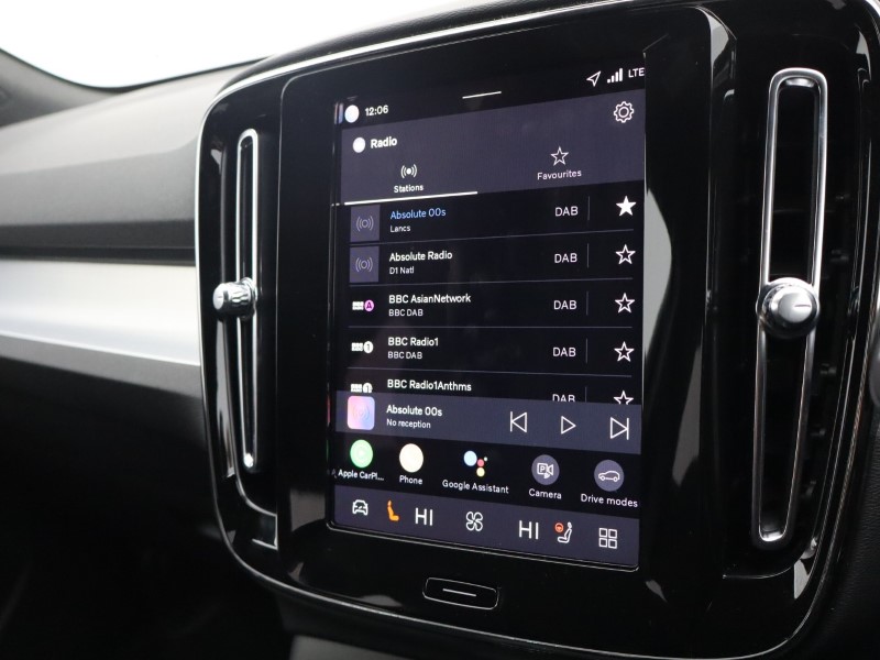 Used Volvo XC40 2025 for sale - 76980949: Photo 40