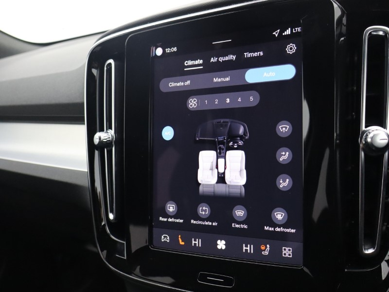 Used Volvo XC40 2025 for sale - 76980949: Photo 42