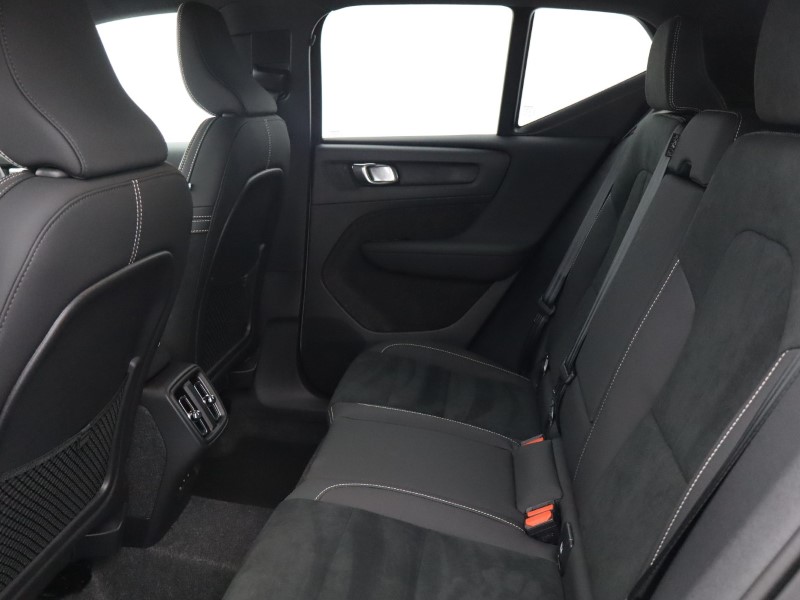 Used Volvo XC40 2025 for sale - 76980949: Photo 7