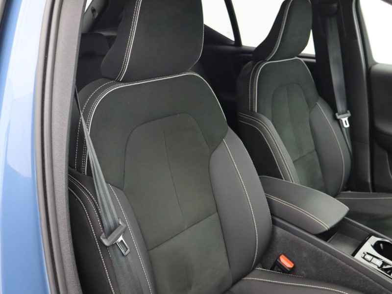 Used Volvo XC40 2023 for sale - 76981582: Photo 25