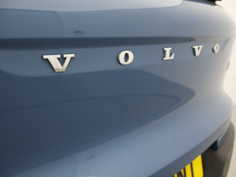 Used Volvo XC40 2023 for sale - 76981582: Photo 57