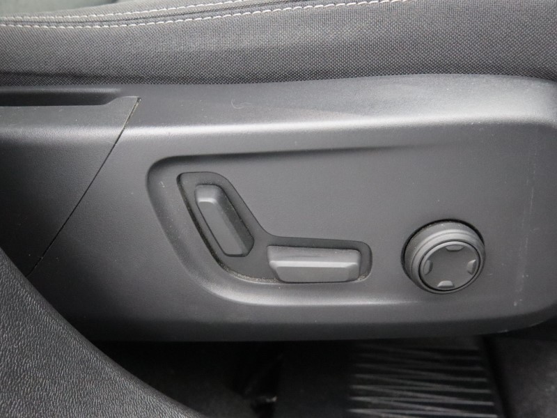 Used Volvo XC40 2023 for sale - 78133666: Photo 36