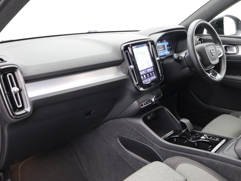 Used Volvo XC40 2023 for sale - 78133666: Photo 40