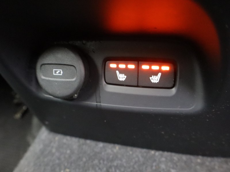 Used Volvo XC40 2023 for sale - 78133666: Photo 46