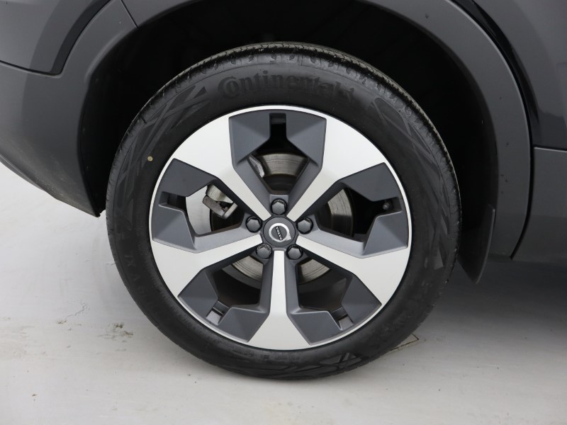 Used Volvo XC40 2025 for sale - 76980982: Photo 12