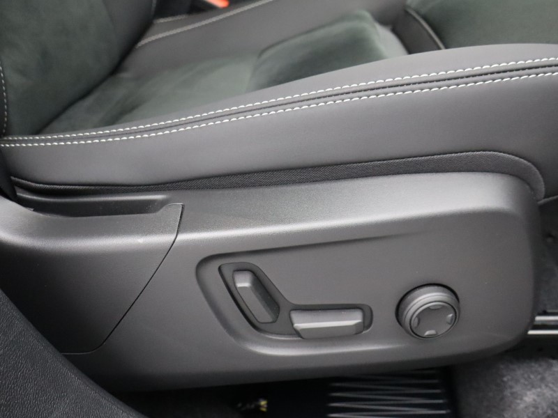 Used Volvo XC40 2025 for sale - 76980982: Photo 22