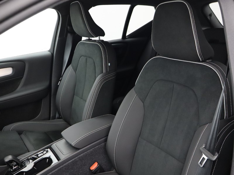 Used Volvo XC40 2025 for sale - 76980982: Photo 26