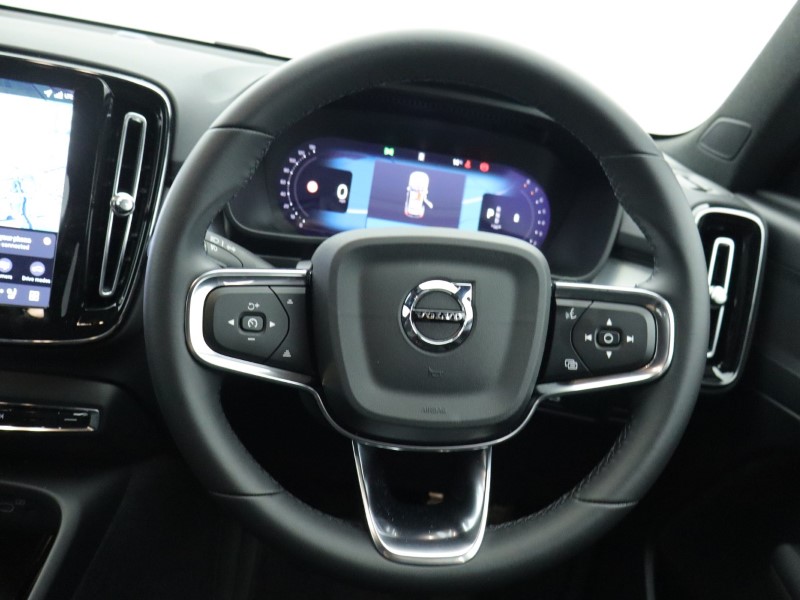 Used Volvo XC40 2025 for sale - 76980982: Photo 35