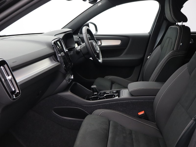 Used Volvo XC40 2025 for sale - 76980982: Photo 5