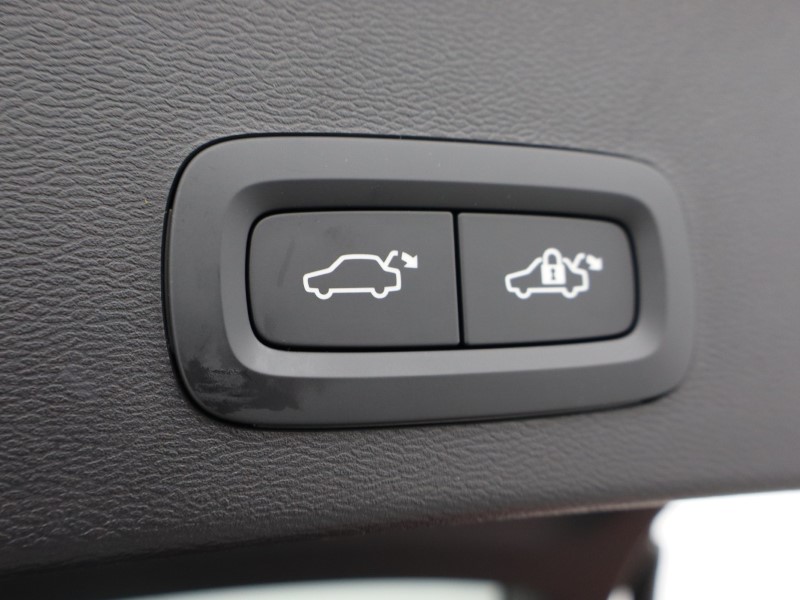 Used Volvo XC40 2025 for sale - 76980982: Photo 62